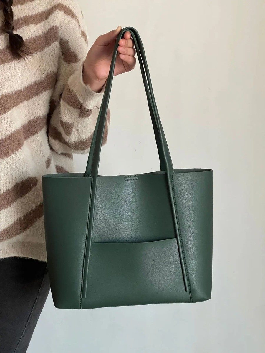 Chic Women's Black Leather Tote Bag - Spacious Design with Wide Strap 3