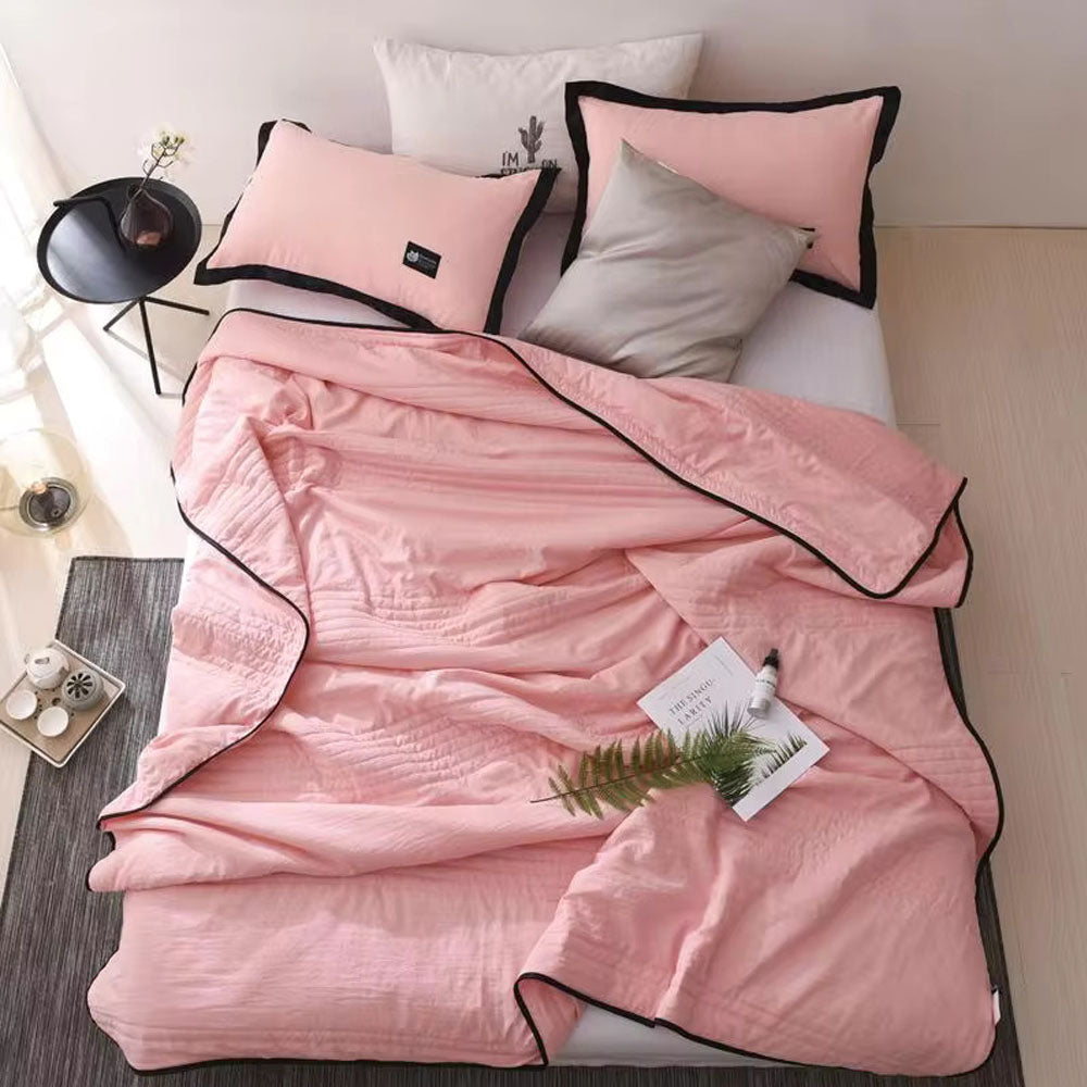 Cooling Blanket for Bed in Soft Fabric with Moisture Control 1