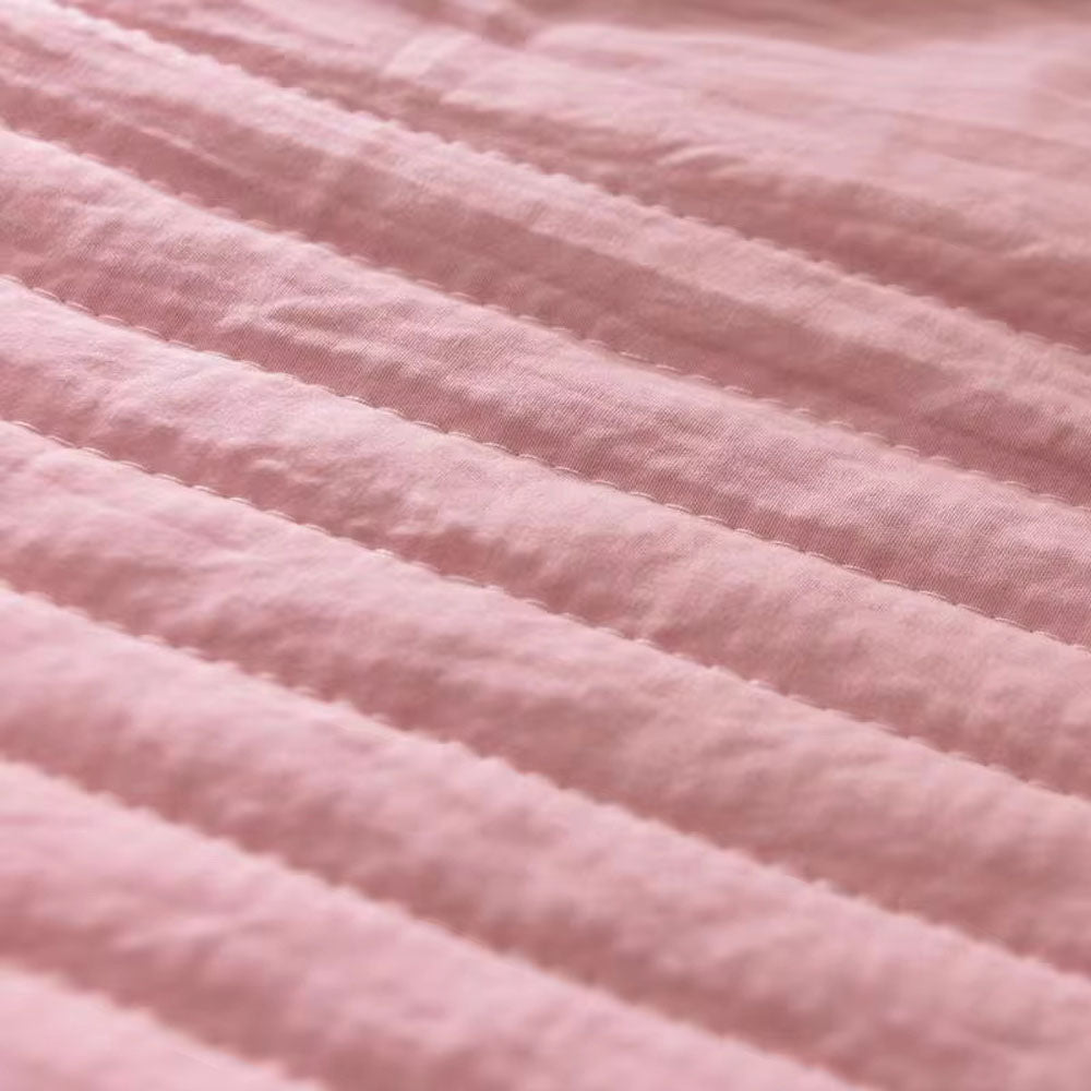 Cooling Blanket for Bed in Soft Fabric with Moisture Control 3