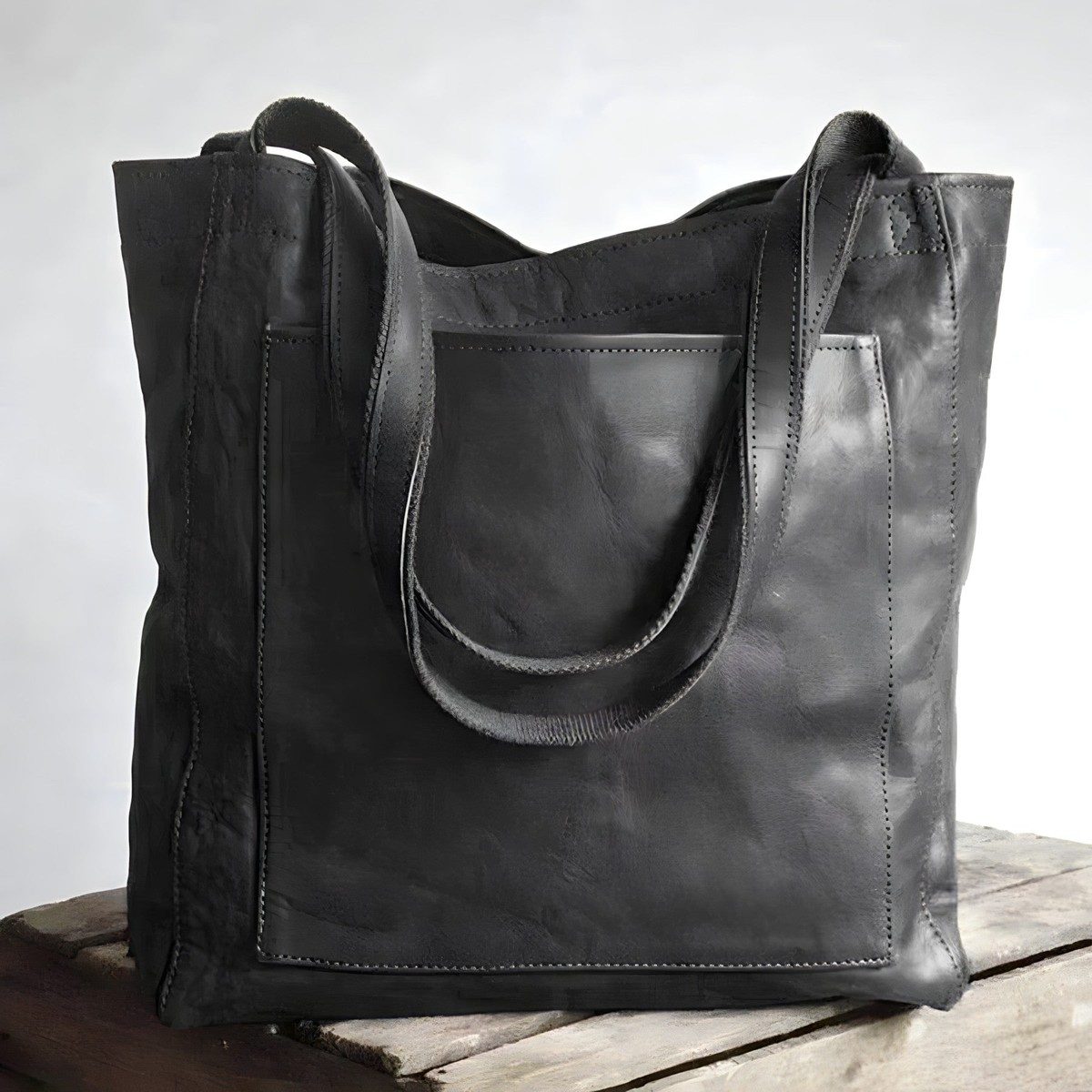 Elegant Genuine Leather Women's Handbag with Spacious Interior and Organized Design 5