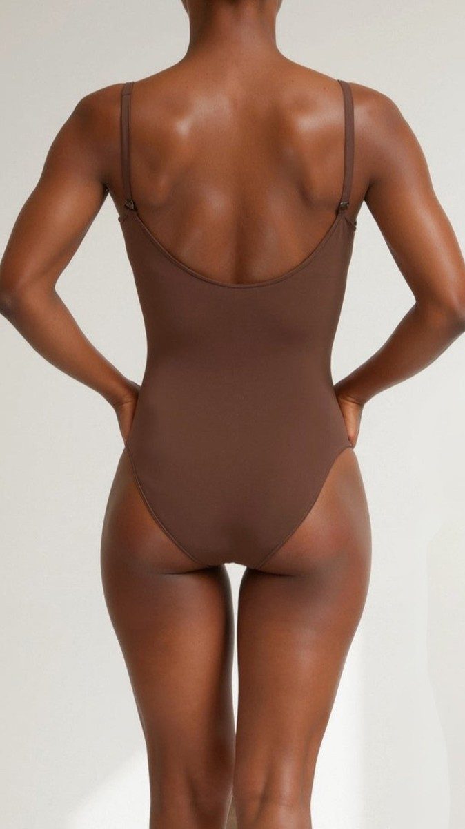 Elegant Seamless Shapewear Bodysuit with V-Notch Neckline & Targeted Support 7