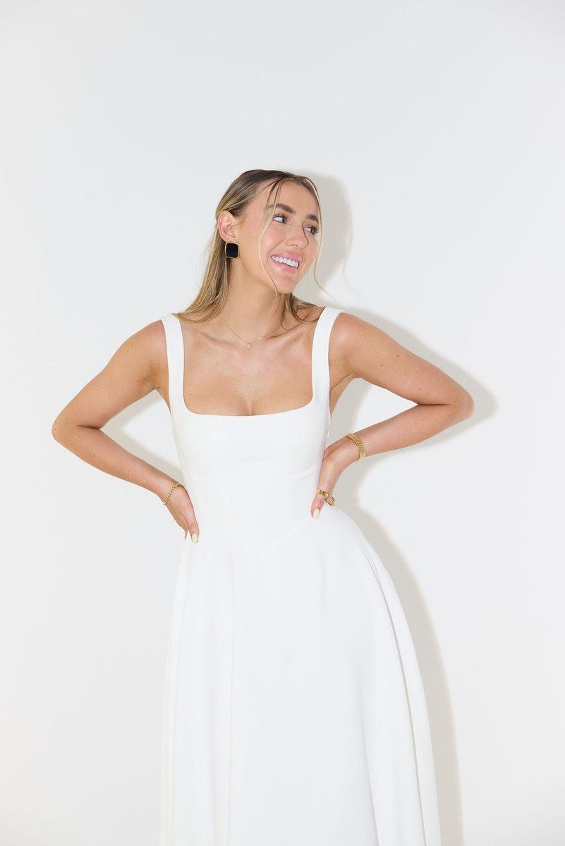 Elegant Women's Midi Dress - Flattering Cinched Waist & Flowing Skirt for Summer Events 2