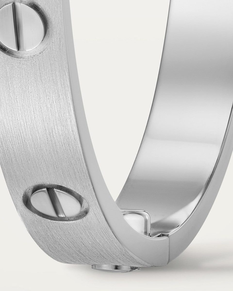 Eternal Silver Bracelet - Minimalist Waterproof Design in High-Grade Stainless Steel 3