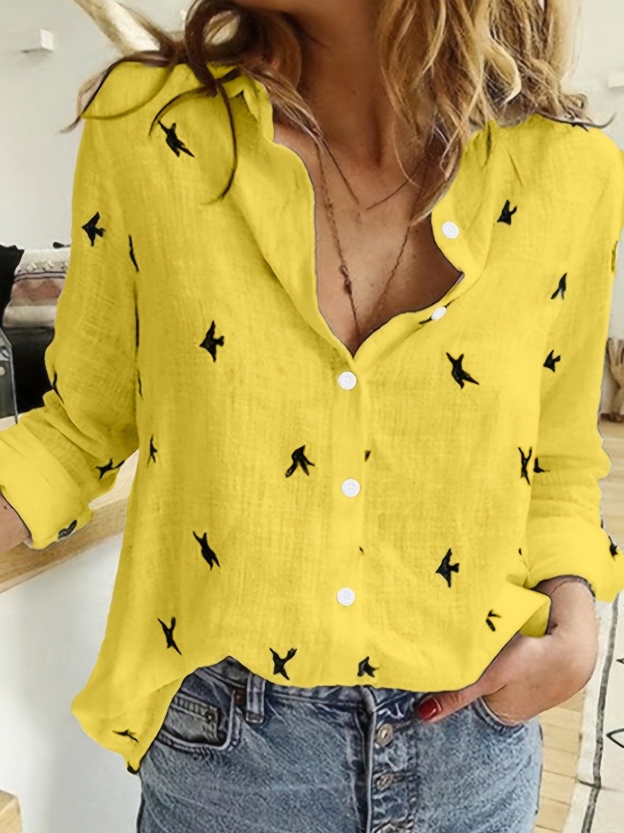 Stylish Button Front Shirt - Printed Design with Functional Closure, Long Sleeves, Comfortable Polyester Blend 3